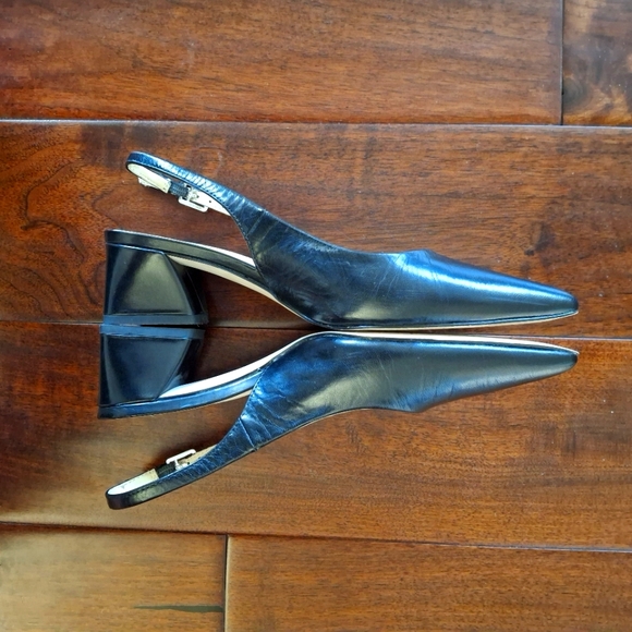 FRANCO SARTO "Racer" Black Leather Pointy Toe Slingbacks - Size 6.5 - Picture 2 of 7